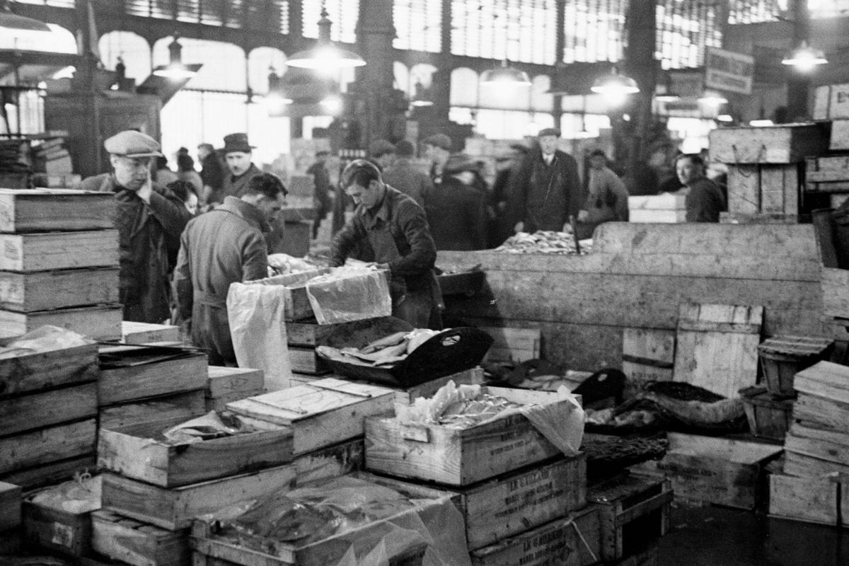 #29 Fish market at the Halles de Paris in 1936