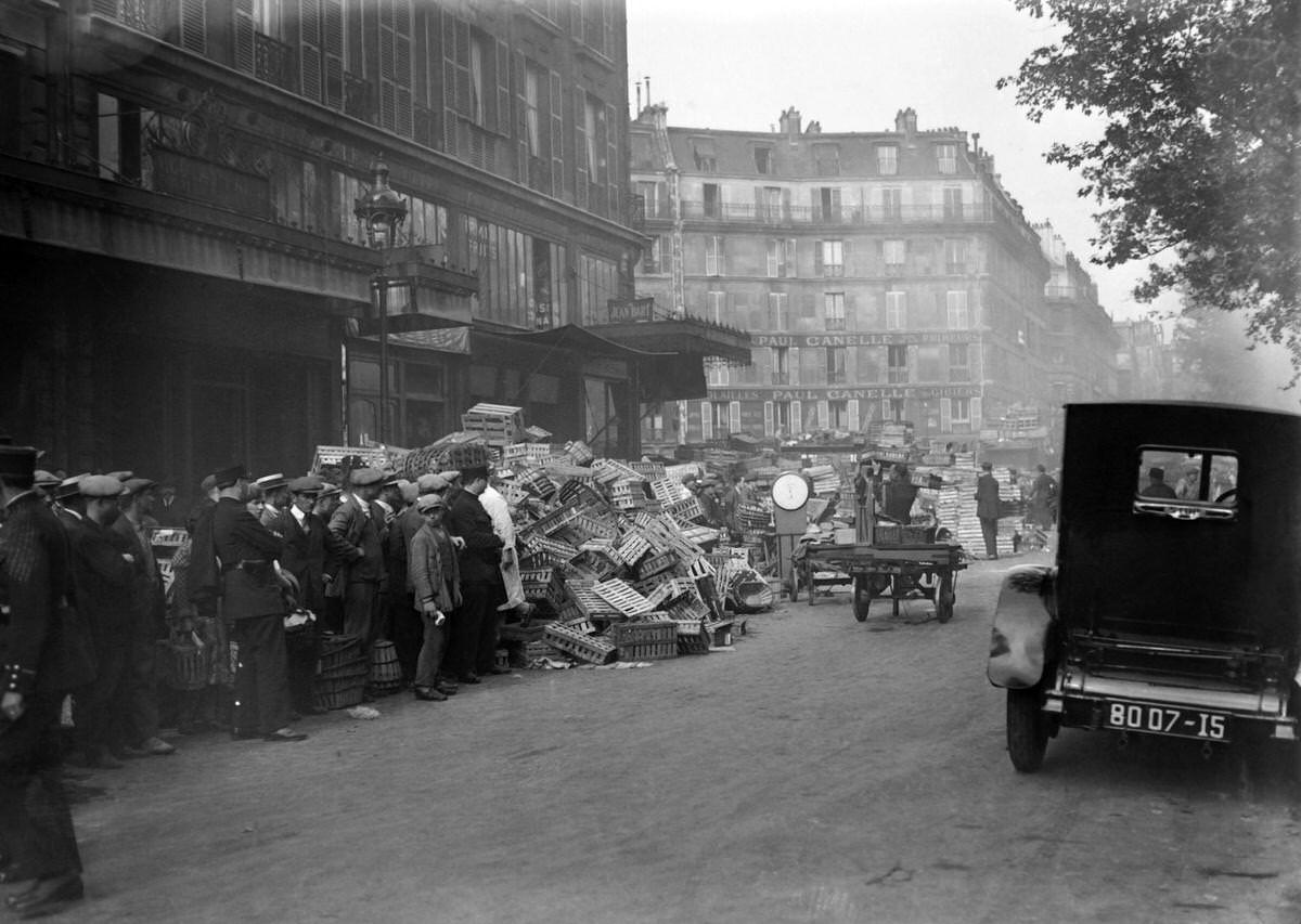#61 Violent fire at Les Halles central wholsale marketplace in August 1929 in Paris.
