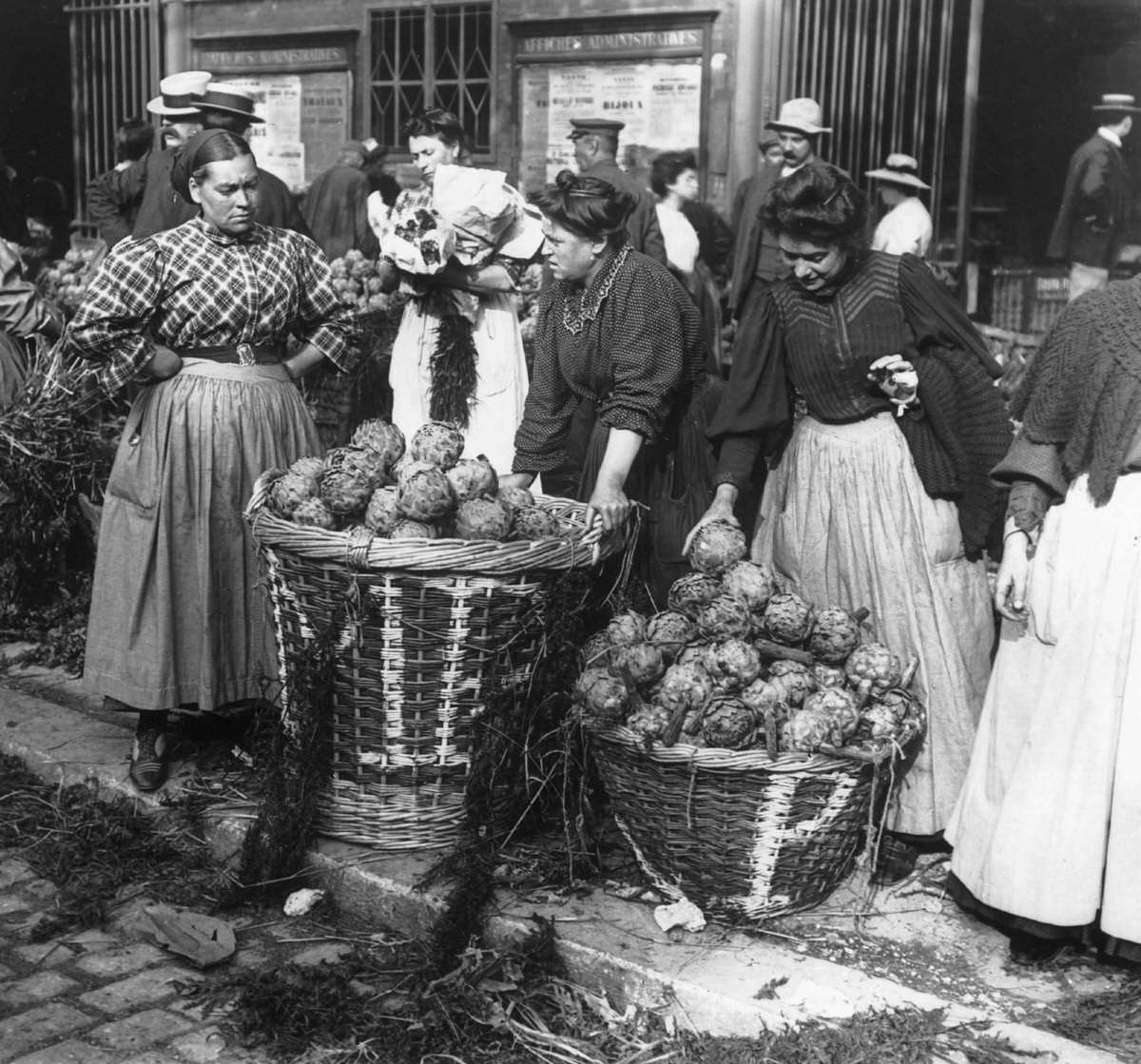 #82 Vegetable-seller at the “Halles” of Paris, 1900.