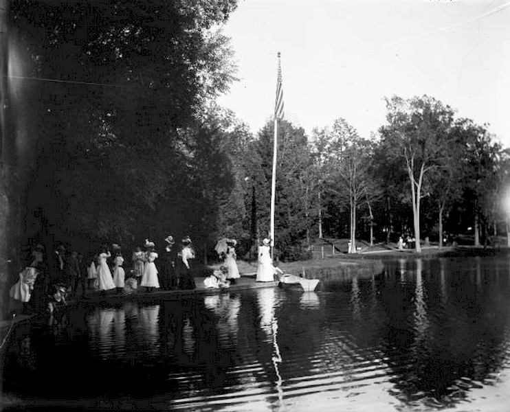#129 Syl at Soldier’s Home with Aunt Helen, 1899