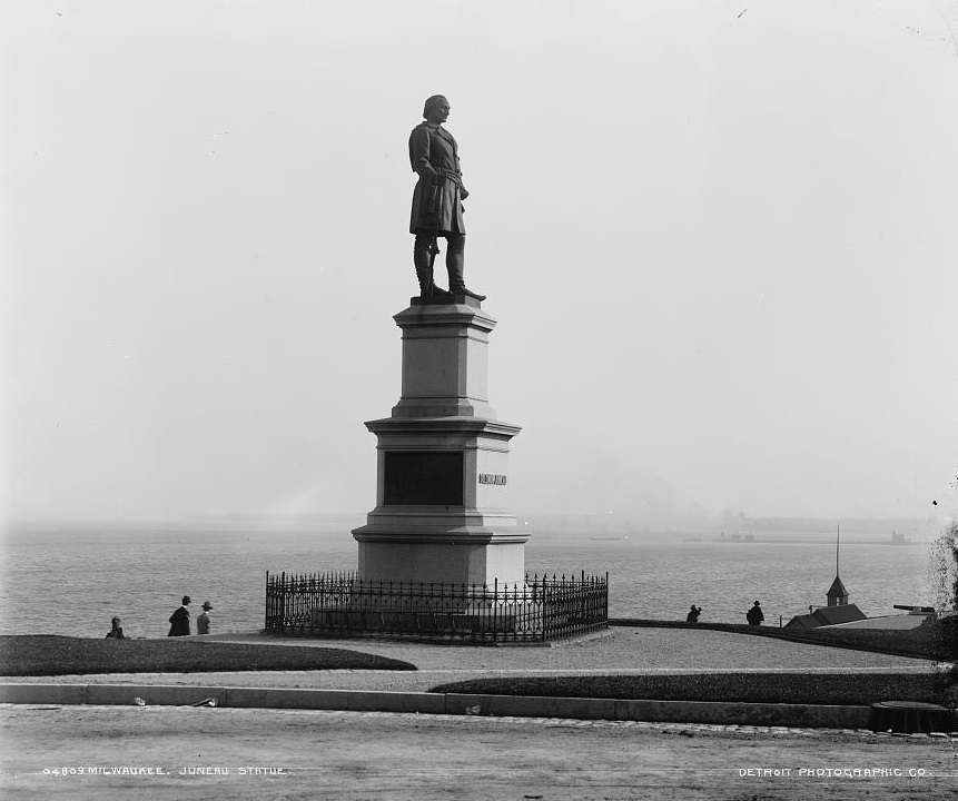 #104 Milwaukee, Juneau statue, 1889