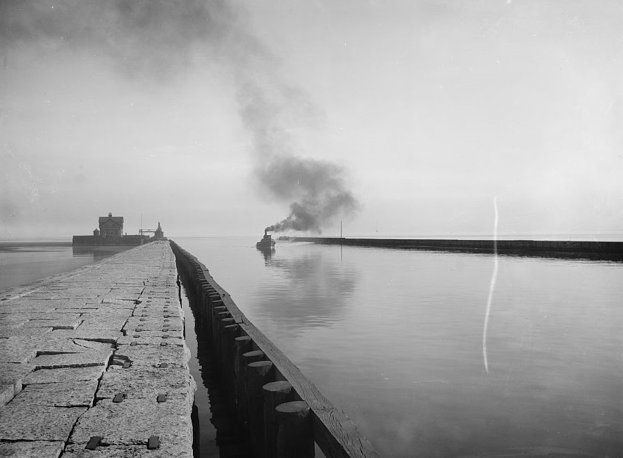 #108 Harbor entrance, Milwaukee, 1890s
