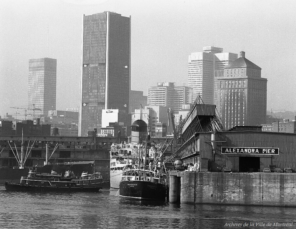 #46 Port of Montréal, 1966
