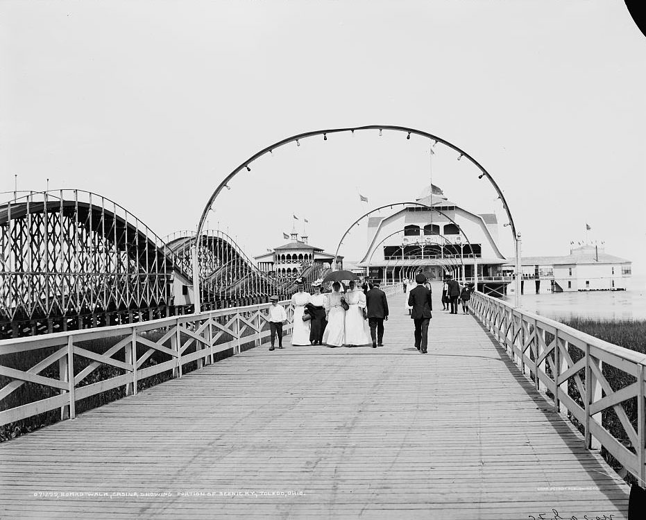 #47 Boardwalk, casino, showing portion of scenic ry., Toledo, Ohio, 1904