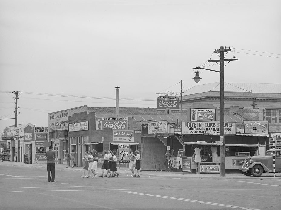 #108 High school students crossing the street, Phoenix, Arizona, 1940