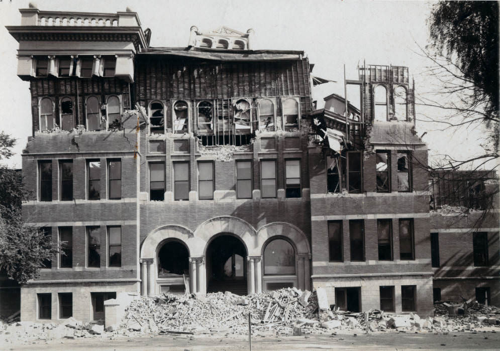 #68 San Jose High School ruins, 1906