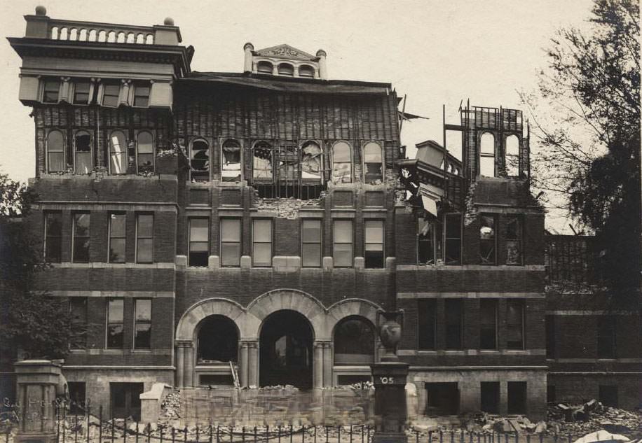 #6 Earthquake damage to high school at Seventh and San Fernando Streets, San Jose, 1906