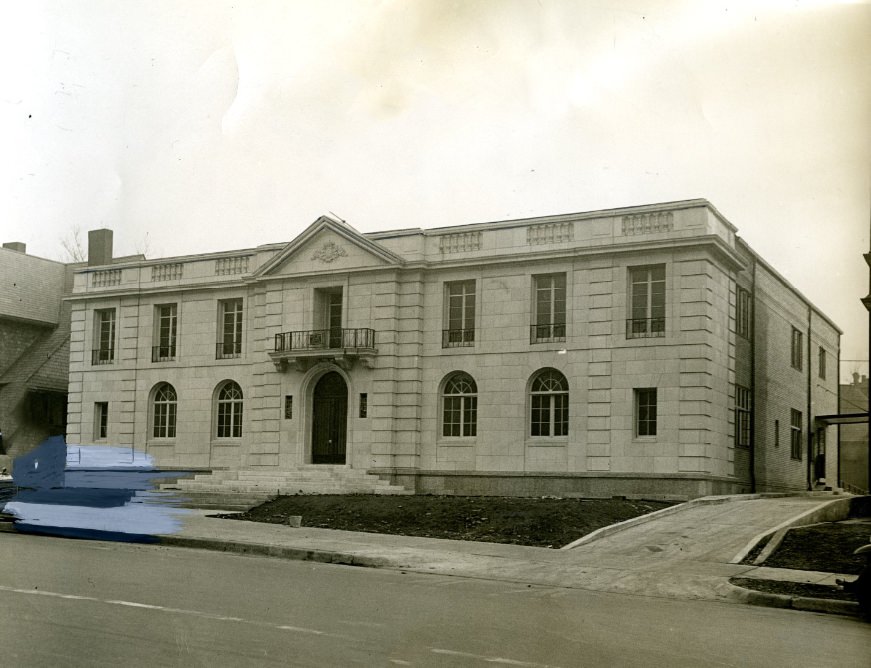 #172 New building for the Arthur J. Donnelly Undertaking Company, nearing completion at 3840 Lindell boulevard, east of the undertaking firm’s present establishment, 1932