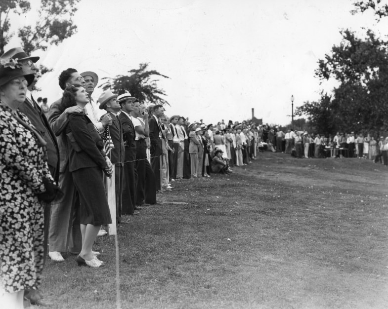 #180 Hole-In-One Tournament Crowd, 1939