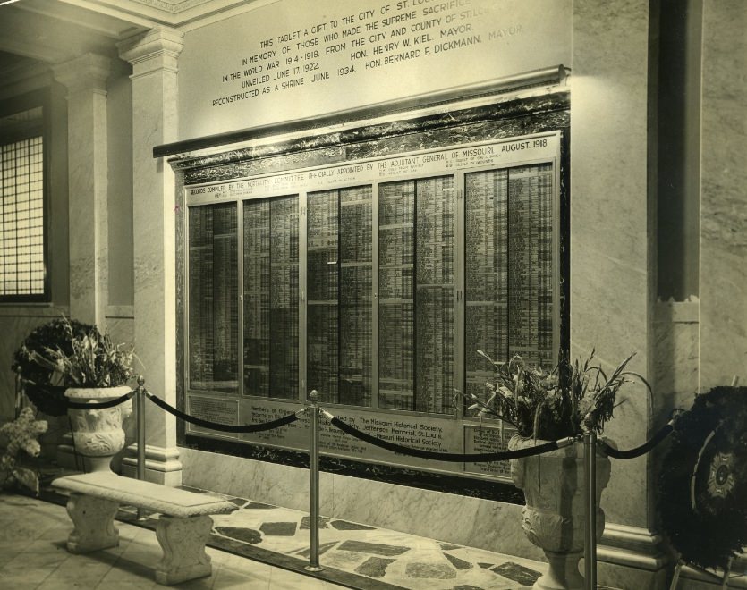 #194 Tablet at City Hall, 1934
