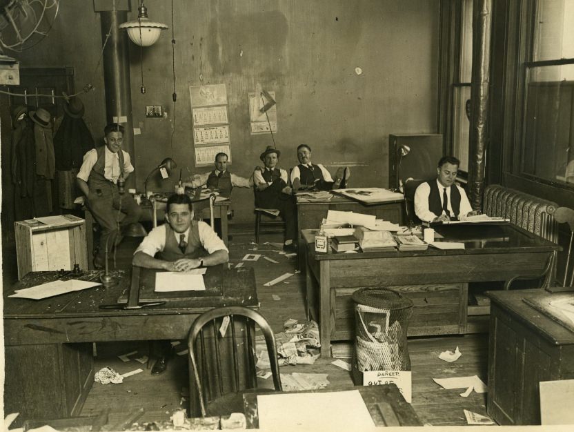 #204 Globe-Democrat Art Department, 1931