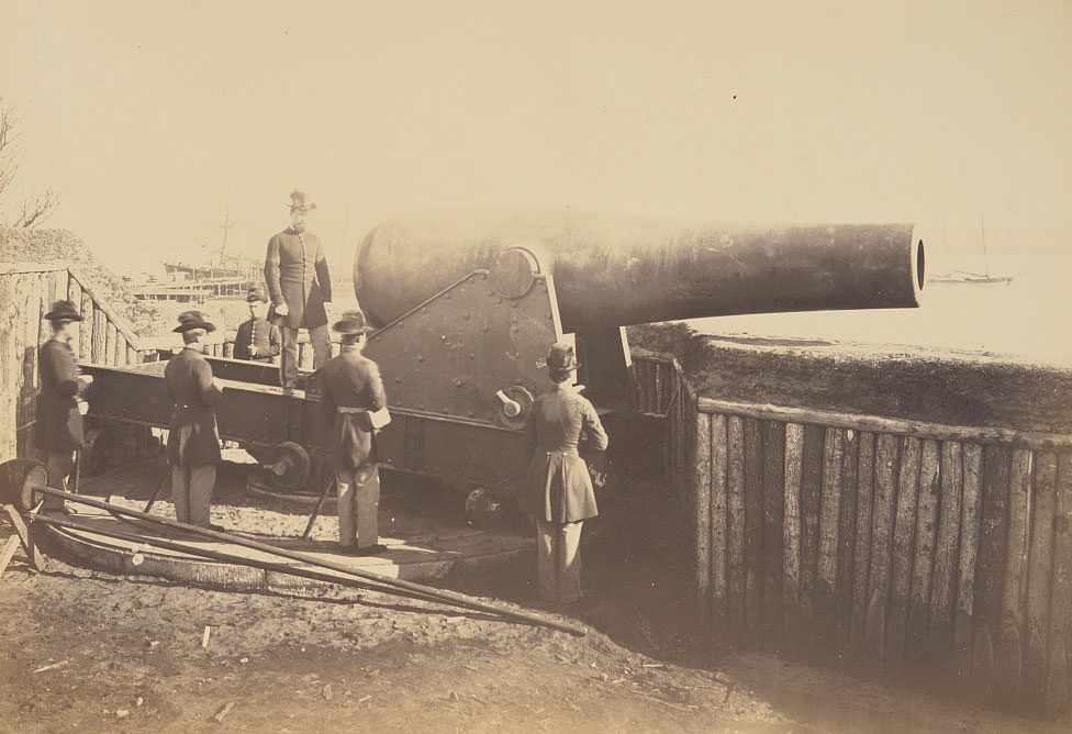 #72 Fifteen inch gun at Battery Rodgers, Alexandria, 1864