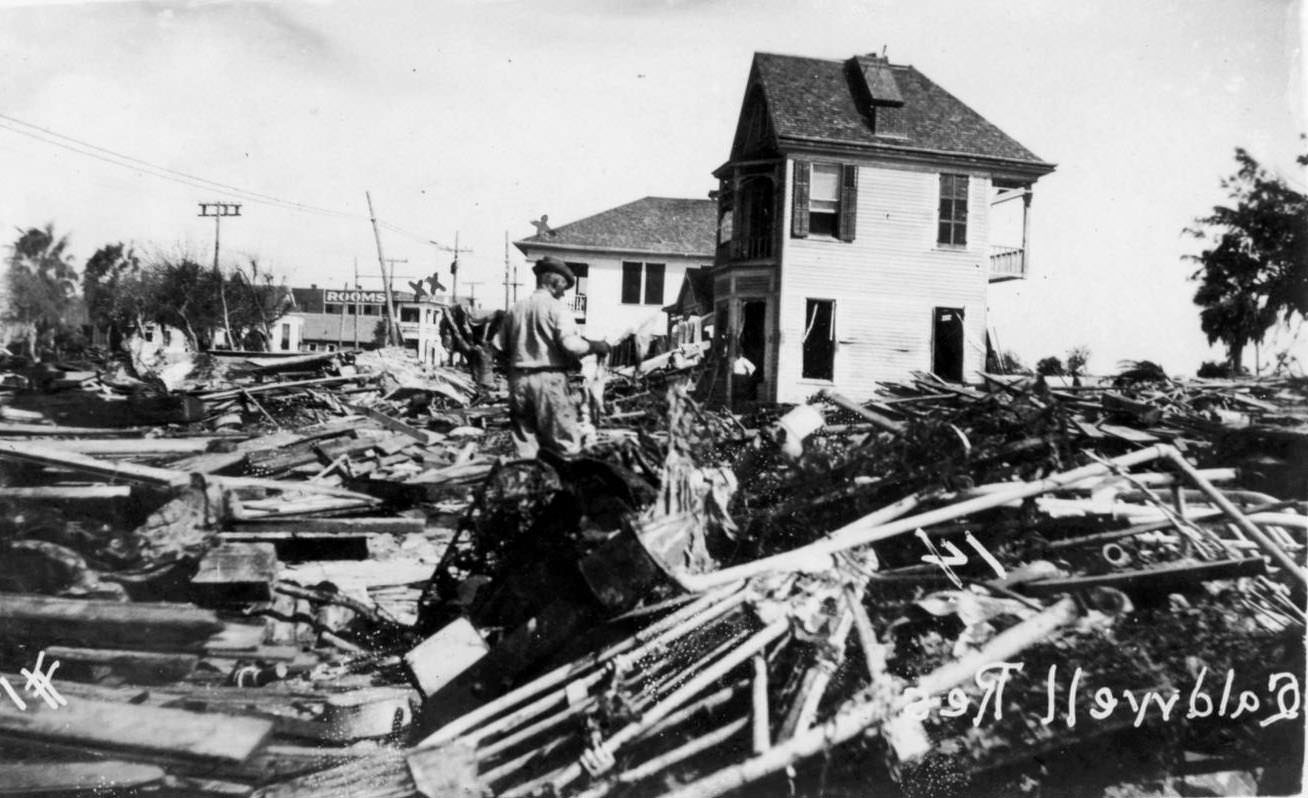#12 Homes, hotels and debris in Corpus Christi after the 1919 hurricane.
