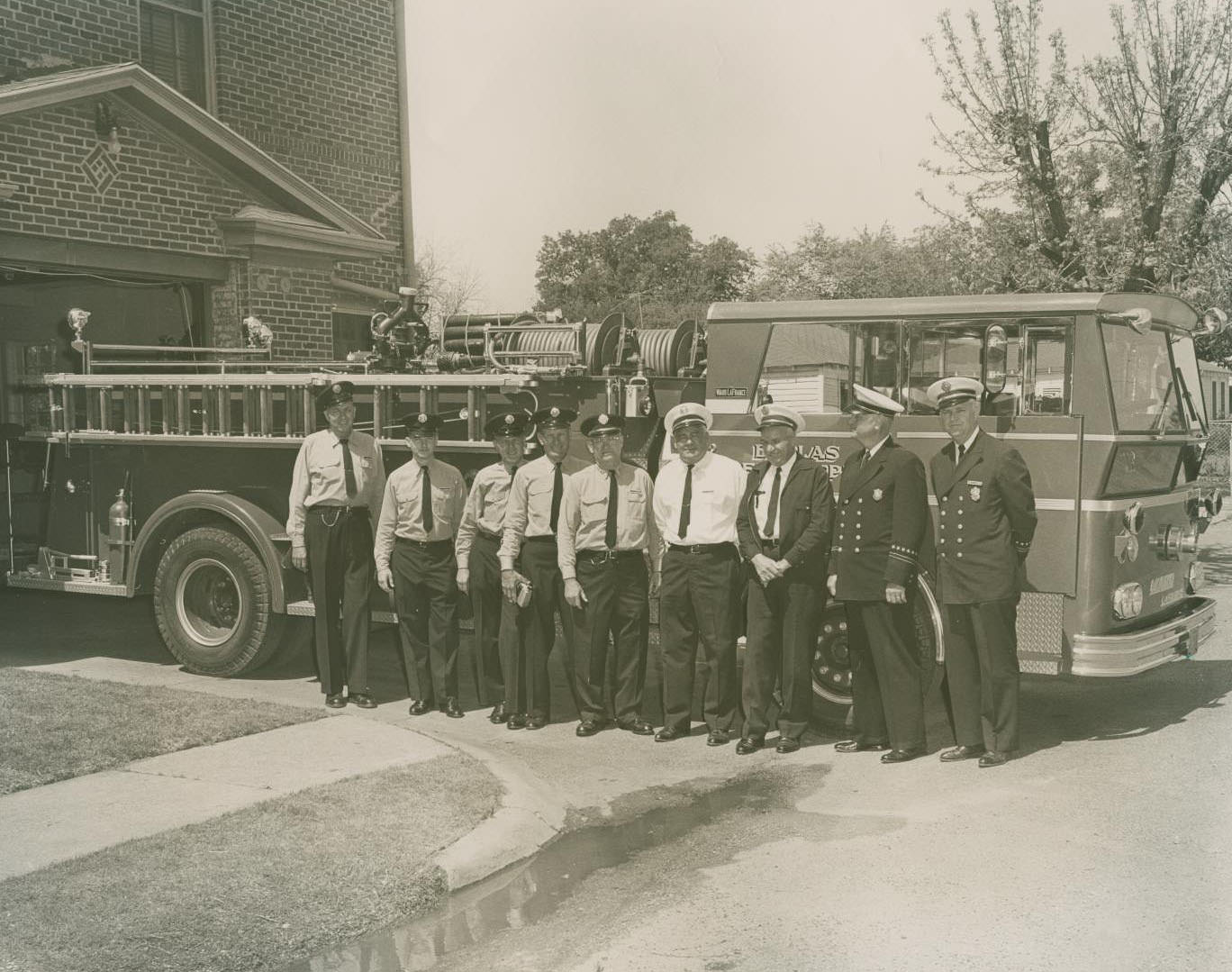 #62 Dallas Firefighters and Truck, 1964