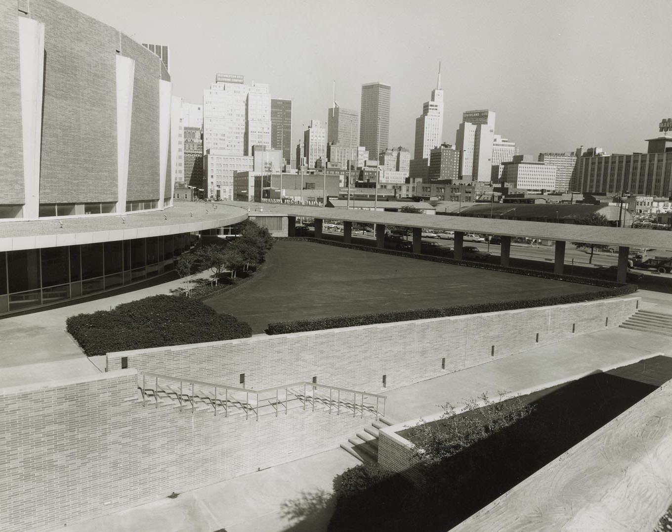 #34 Dallas Memorial Auditorium Exterior Walkway, 1964