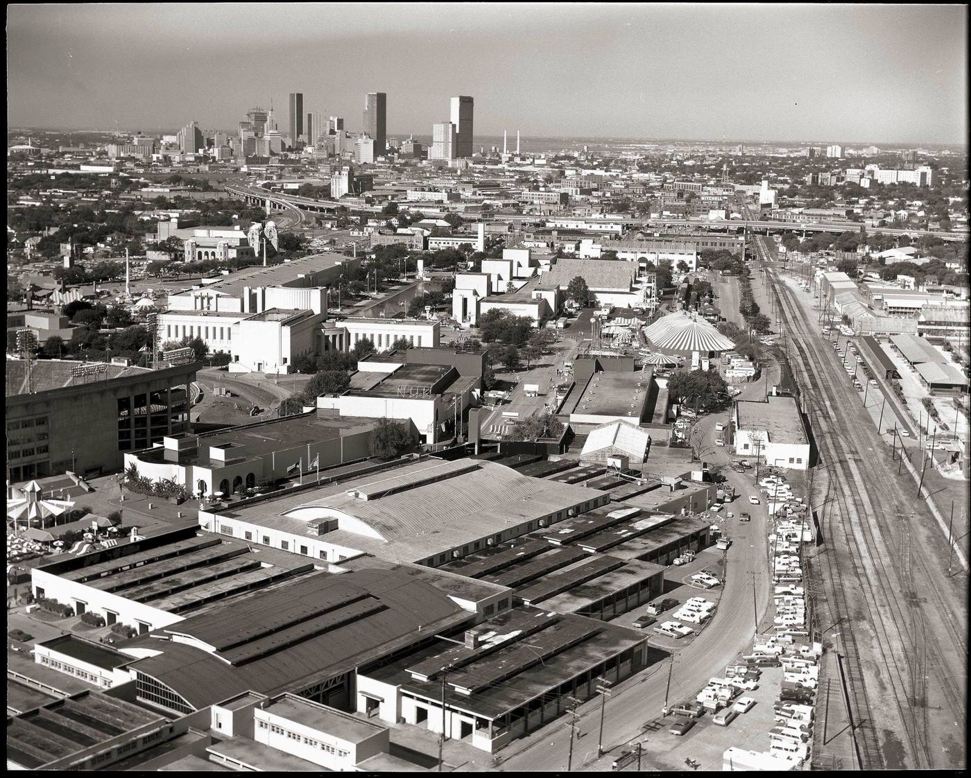 #76 Traintracks in dallas, 1967