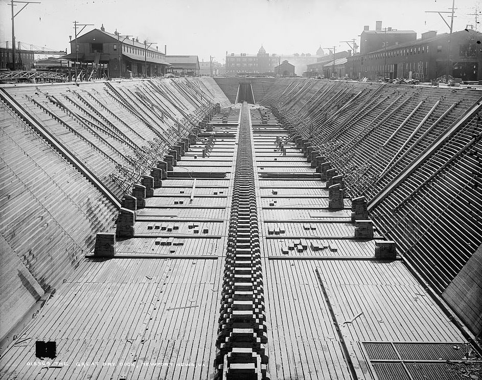 #17 The Great dry dock, Newport News, 1905