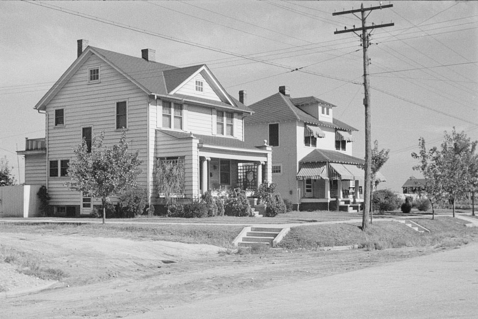 #32 High-class mansion in the Newport News, Virginia, 1936
