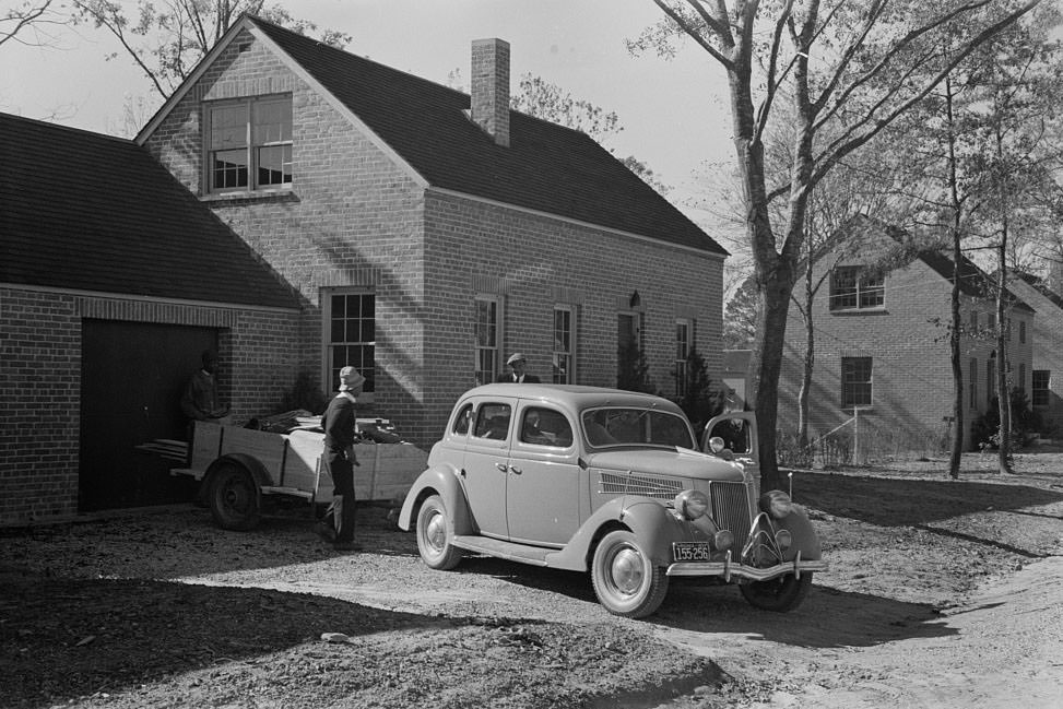 #54 Newport News Homesteads, Virginia, 1937