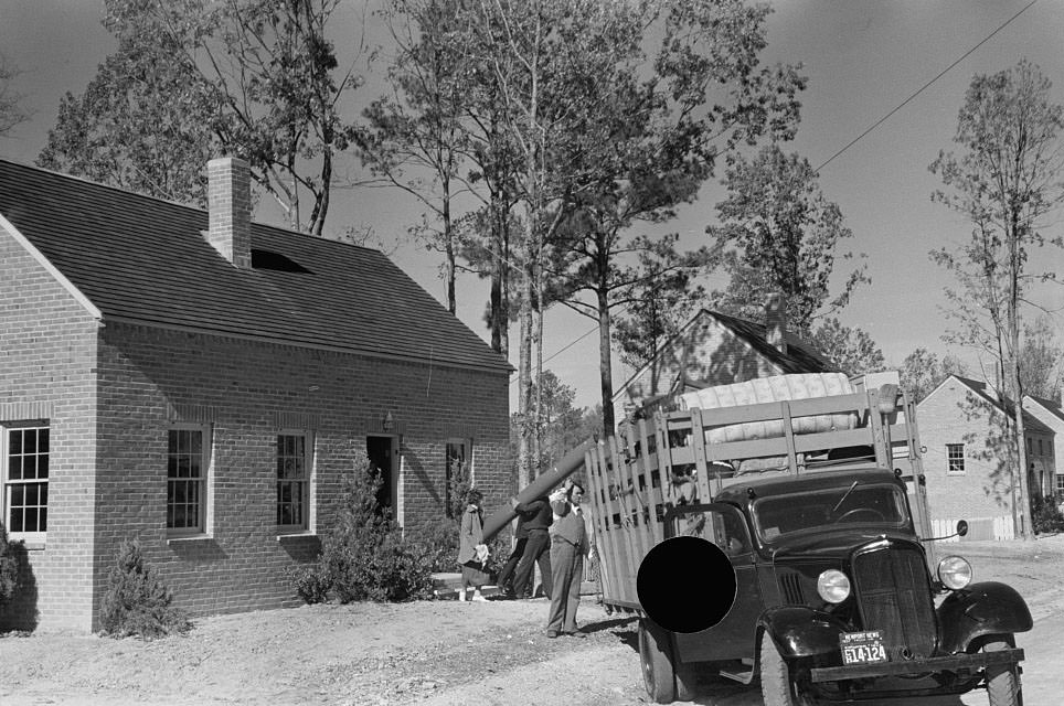 #57 Newport News Homesteads, Virginia, 1937