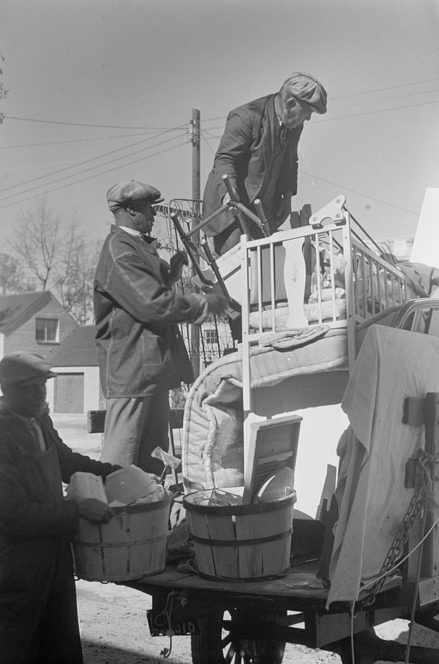 #61 Moving into a new home, Newport News Homesteads, Virginia, 1937
