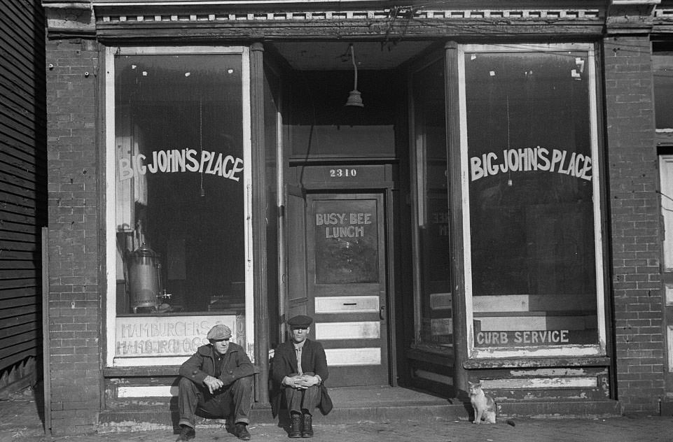 #62 Curb service, Newport News, Virginia, 1937
