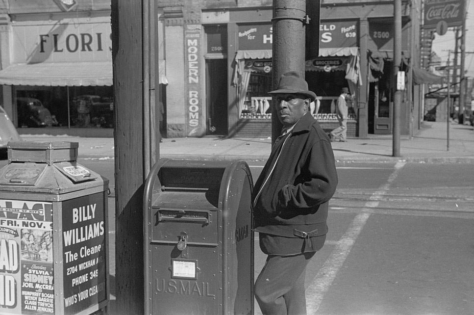 #4 Street corner, Newport News, Virginia, 1937