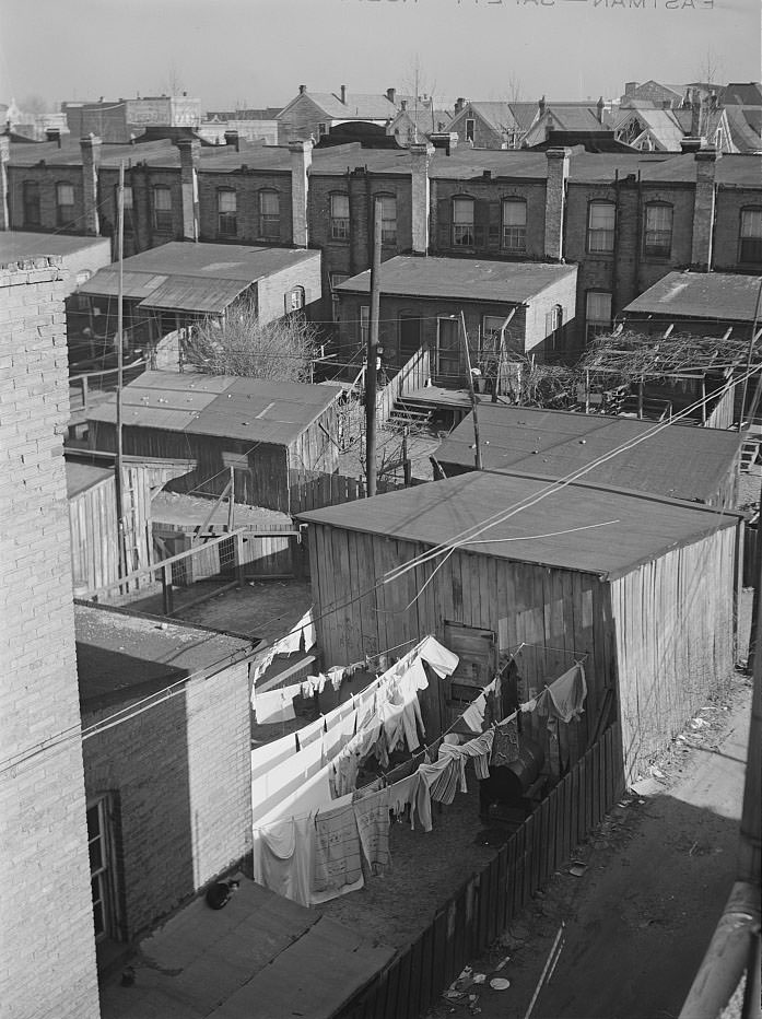 #18 Housing in Newport News, Virginia, 1941
