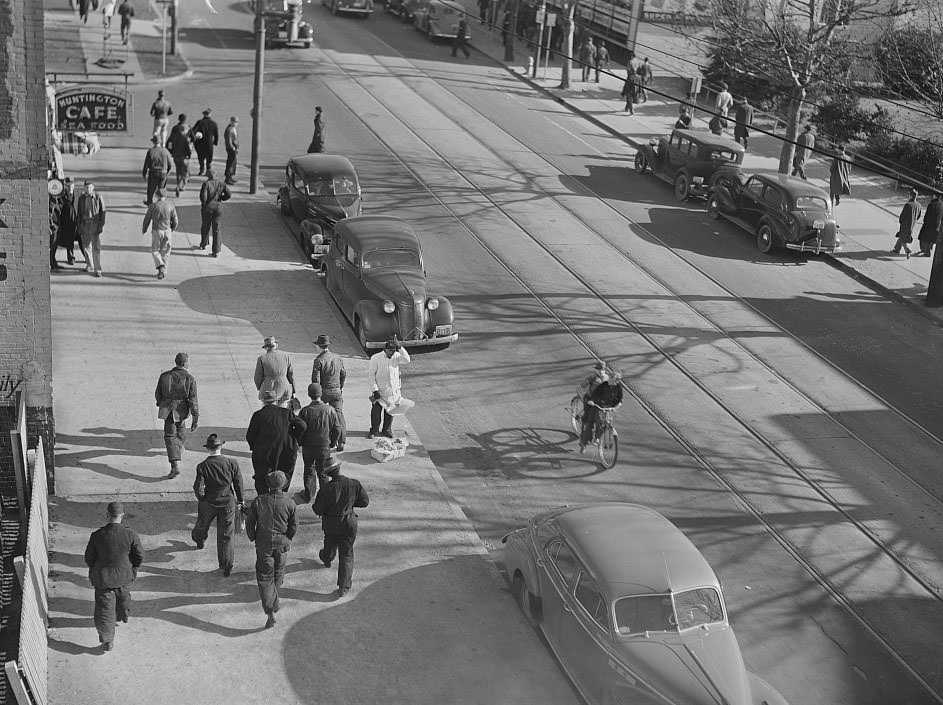 #6 Shipyard workers going home at 4:00 p.m. Newport News, Virginia, 1941