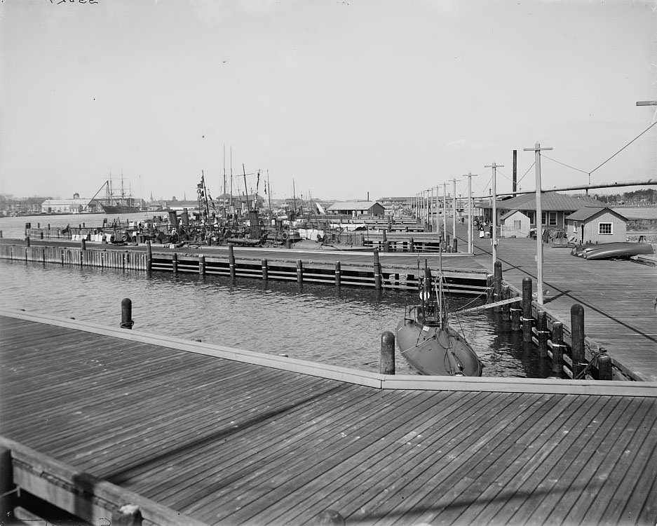 #29 Norfolk Navy Yard, torpedo station, Portsmouth, 1905