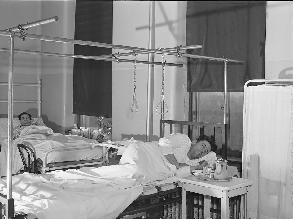 #61 Charity ward, Saint Vincent’s Hospital, Norfolk, Virginia, 1941