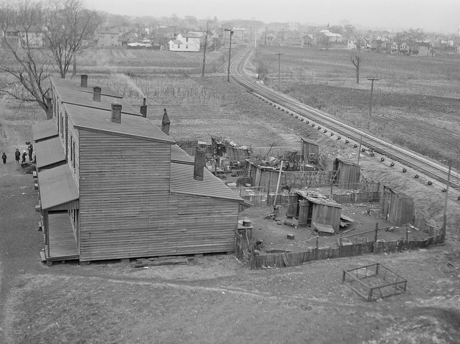 #193 Housing in Norfolk, Virginia, 1941