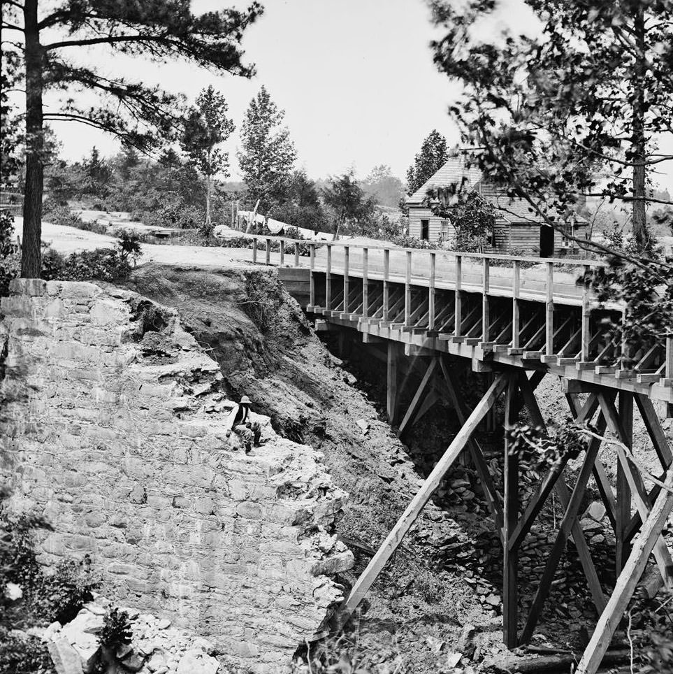 #178 Vicinity. Canal aqueduct, Petersburg, 1865