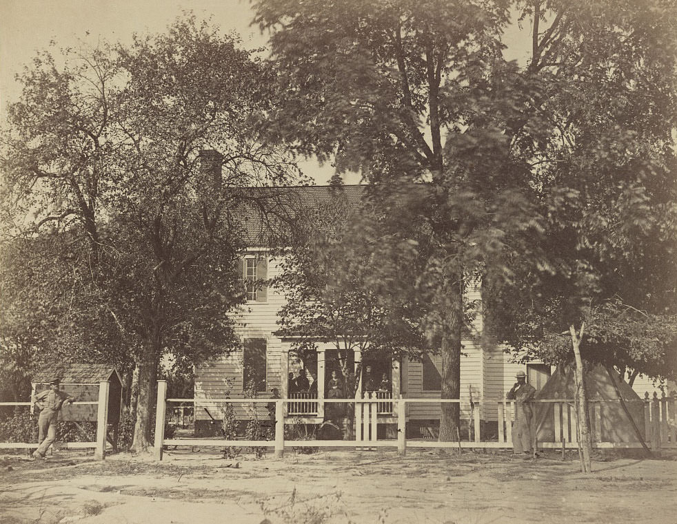 #189 The Aiken House, in front of Petersburg,near headquarters Army of Potomac, 1860s