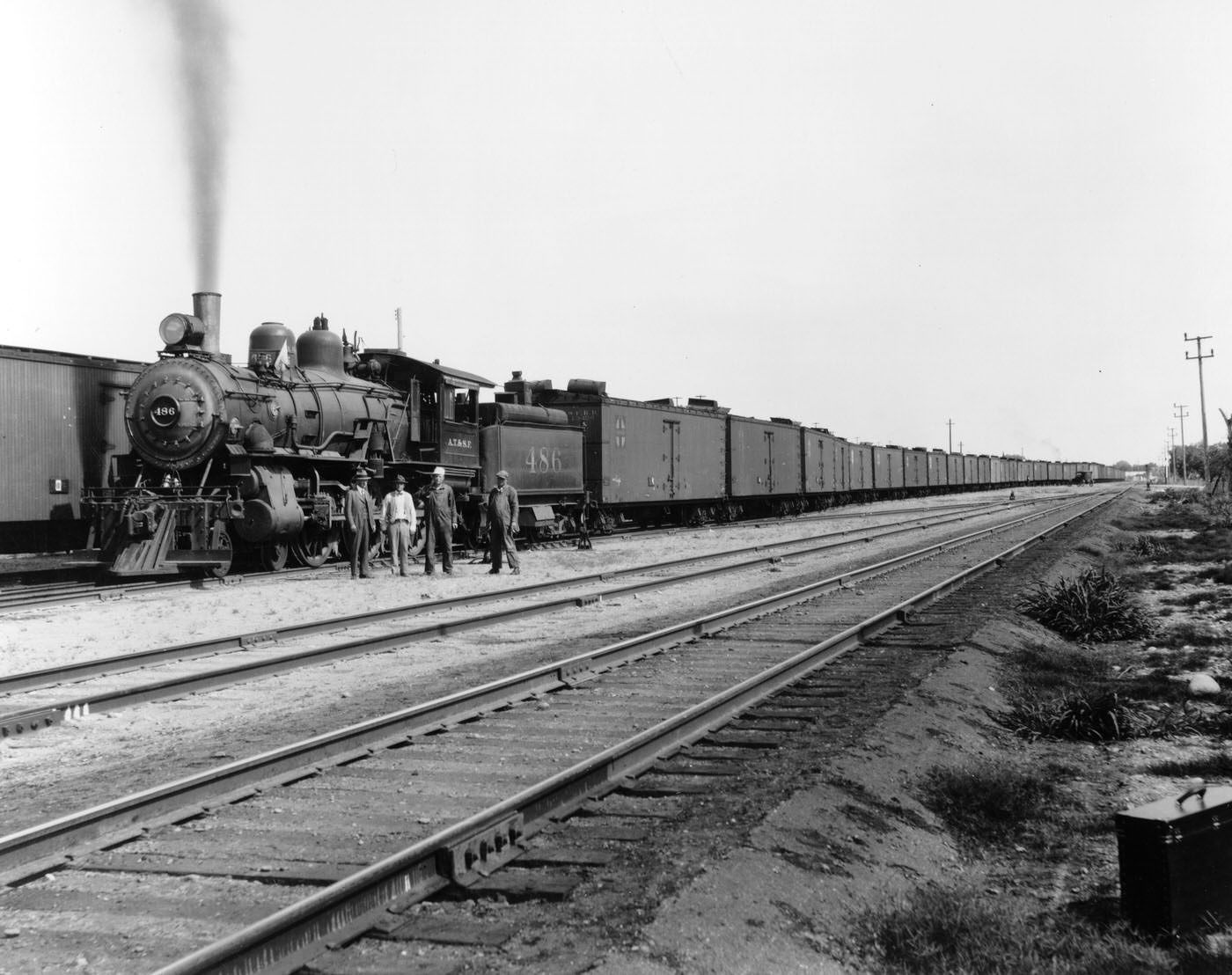 #31 Santa Fe Train Carrying Lettuce to Phoenix, 1927