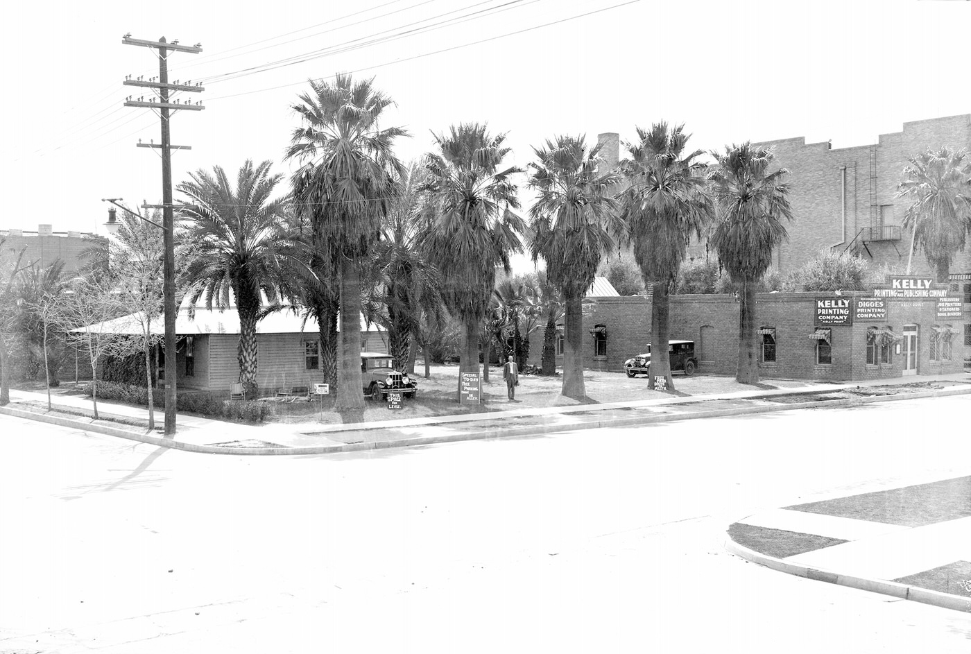 #79 Kelly Printing at Third Avenue and Monroe Street, 1928.