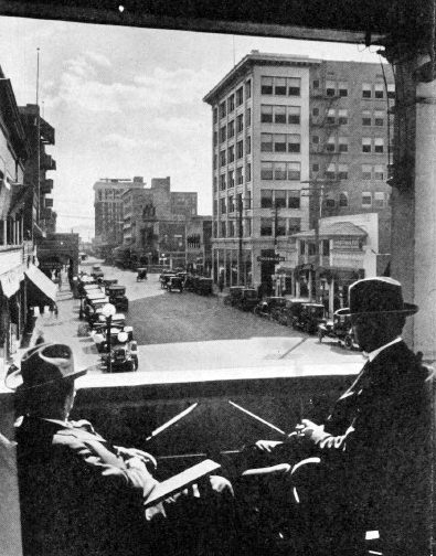#86 Looking south on Central in 1924 from the Hotel Del Rey at Monroe Street.
