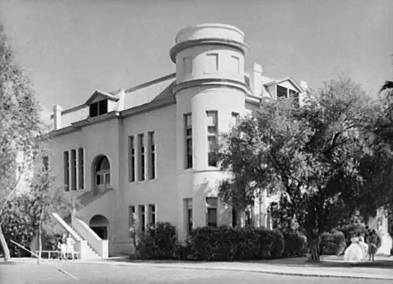 #86 Phoenix Union High School as seen in May 1940.