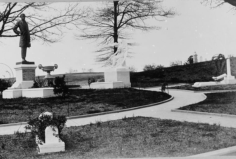 #65 Jefferson Davis plot, Hollywood Cemetery, Richmond, 1904