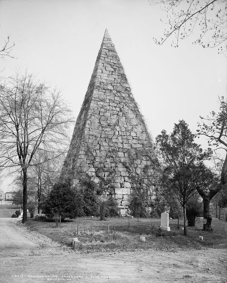 #70 Monument to Confederate dead, Hollywood, Richmond, 1905.