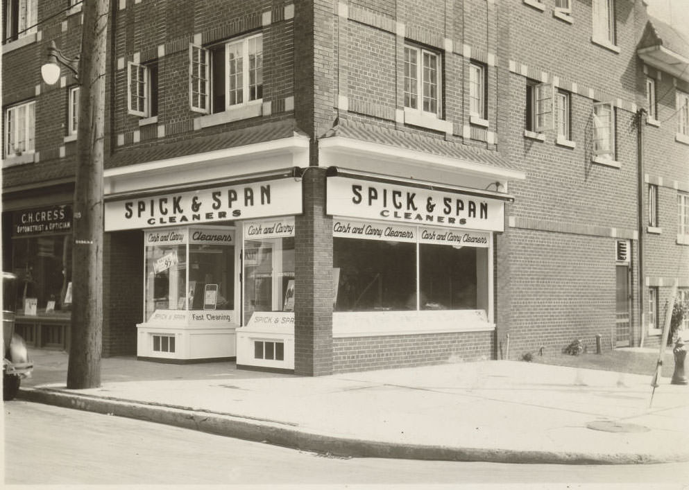 #58 Spick and SPan Cleaners, Toronto, 1930