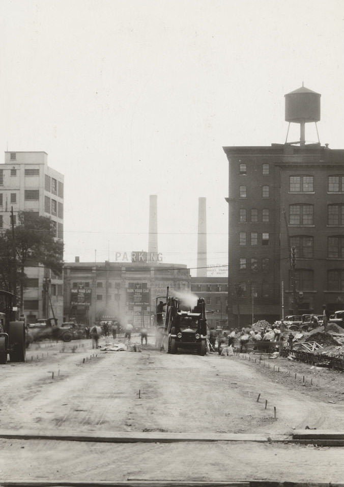 #84 University Avenue from south of Queen Street West looking north, 1931