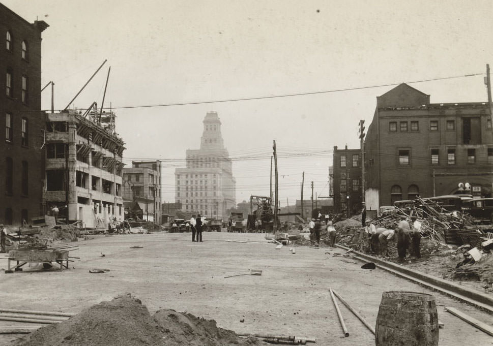 #89 University Avenue from south of Queen Street West looking north, 1931