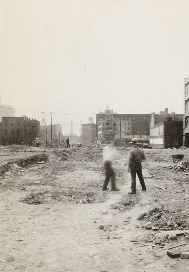 #90 University Avenue from south of Queen Street West looking south, 1931