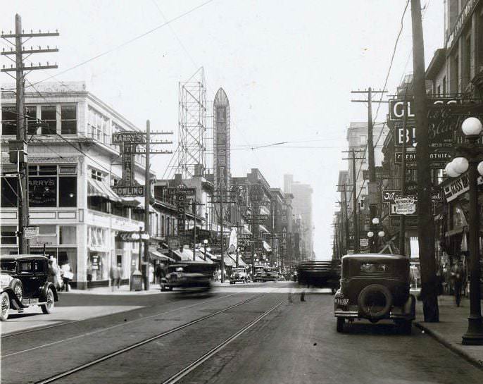#99 Yonge & Dundas Square looking south. Childs, later a Hard Rock Cafe. The Billiards & Bowling upstairs was called Karrys which is news to me, 1933
