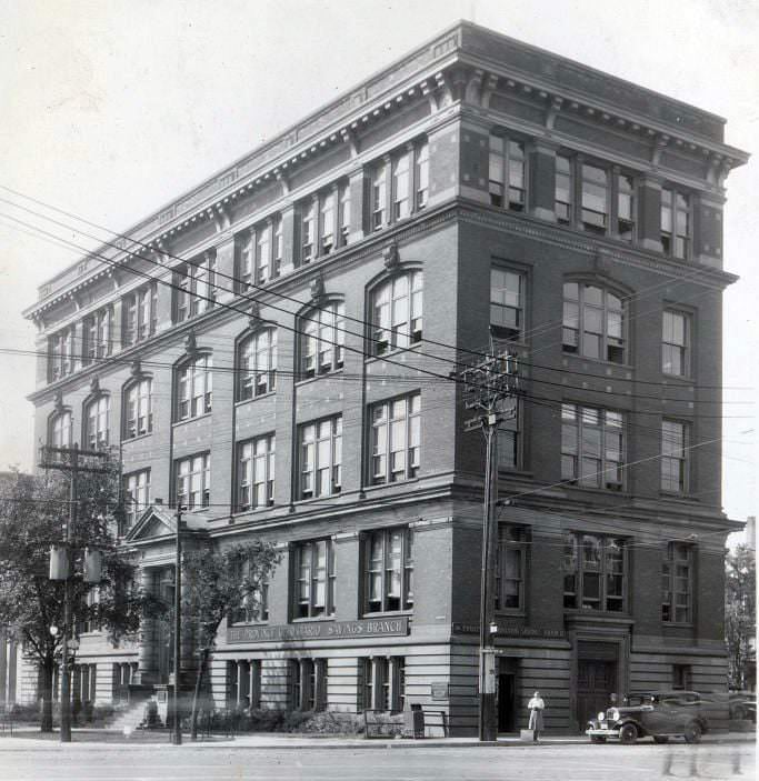 #101 Signage on a building located at the south-west corner of Dundas Street West and University Avenue, 1934