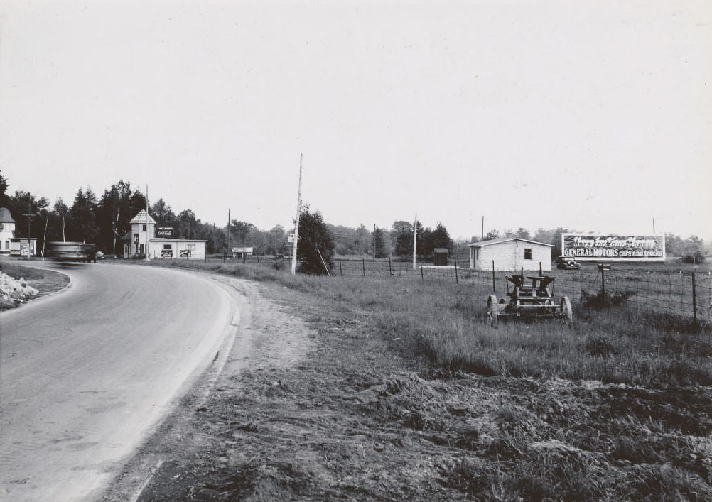 #165 Clarke’s Lunch Room, West Hill. Was located on the south side of Kingston Road at Beechgrove Drive in Scarborough, 1936.