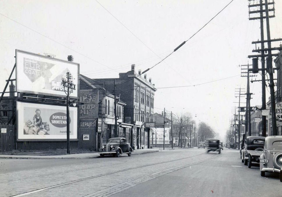 #20 Yonge looking south towards Marlborough, 1937