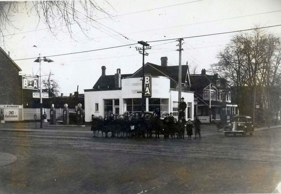 #80 British-American Service Station – College Street, 1938