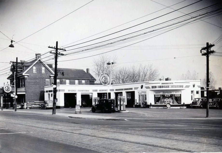 #82 Robinette’s Red Indian Service Station – Southeast corner of Woodbine & Kingston Road, 1938